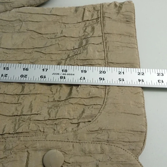 KORET CRINKLE TEXTURE SATIN BUTTON DOWN BOMBER JACKET, SHACKET - Picture 6 of 7